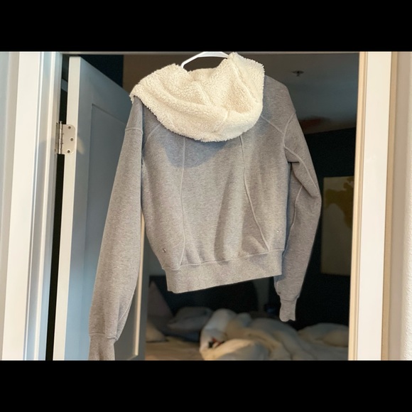Lululemon Teddy Bear Reversible Zip Jacket/Hoodie - Picture 12 of 13